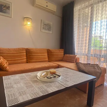 Bratanov Kasandra Apartment Apartamento *