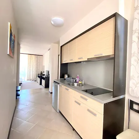Apartamento Bratanov Kasandra Apartment *