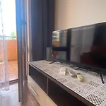 Bratanov Kasandra * ساني بيتش